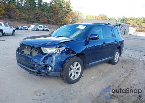 2013 Toyota Highlander Se V6 z USA, uszkodzony, nr VIN 5TDBK3EHXDS195353